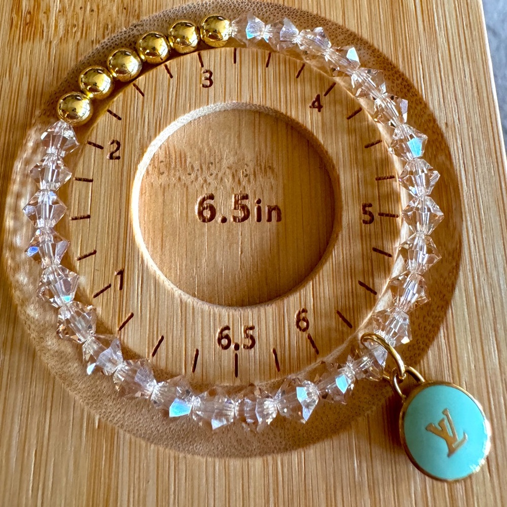 Upcycled bag charm beaded bracelet - Mint